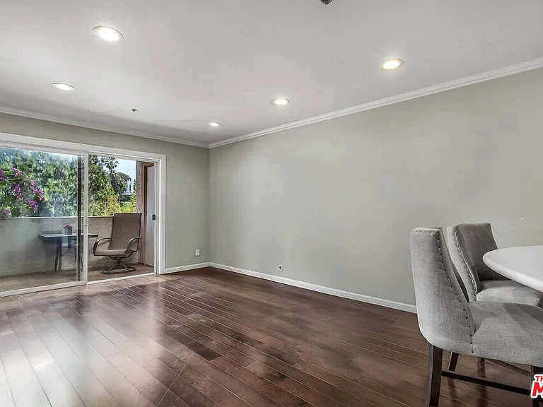 501 Palisades Dr #221 — Photo 5