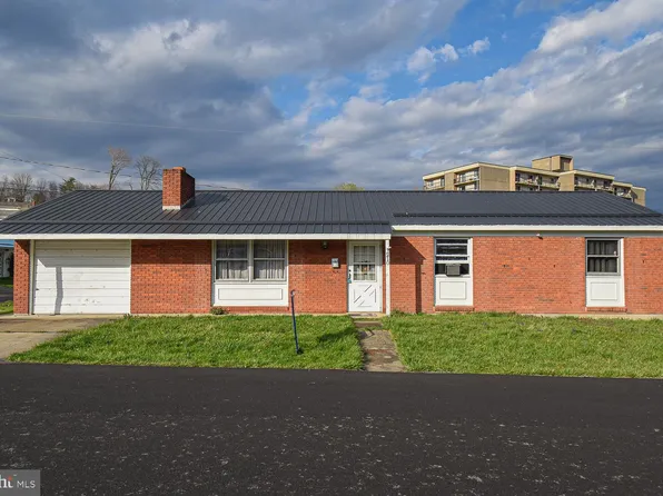 210 Airport St, Keyser, WV 26726
