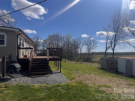 4th image of 336 Webb Farm Rd