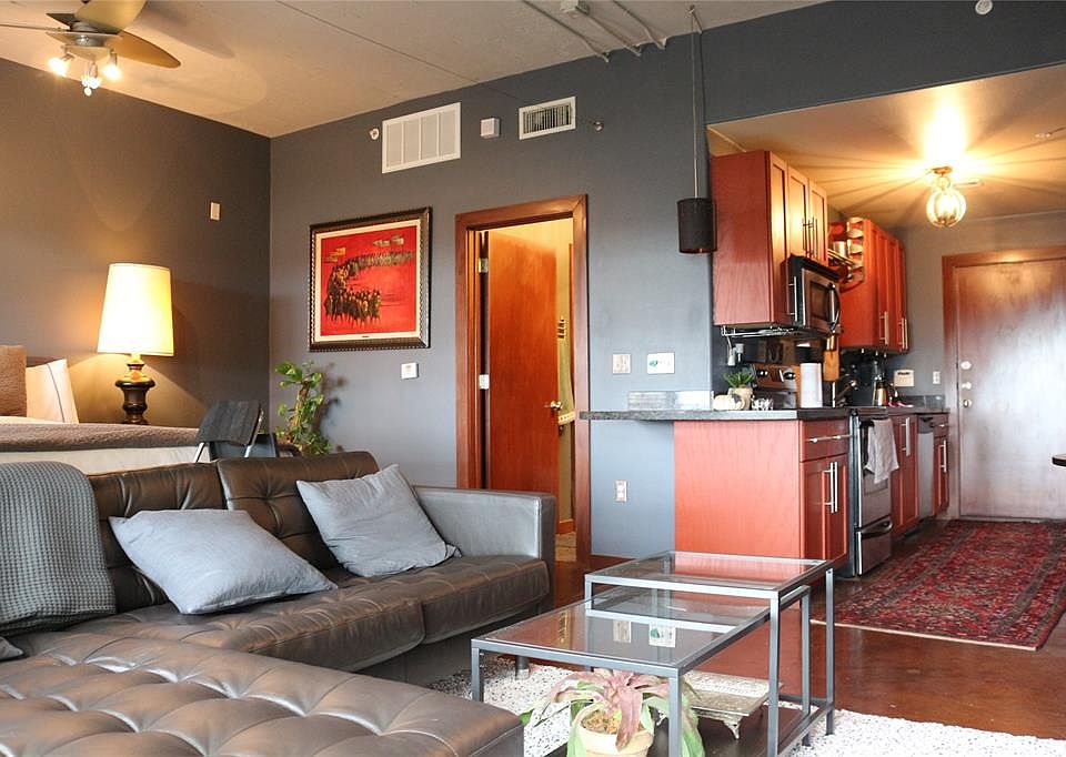 1st image of 2205 McKinney St APT 410