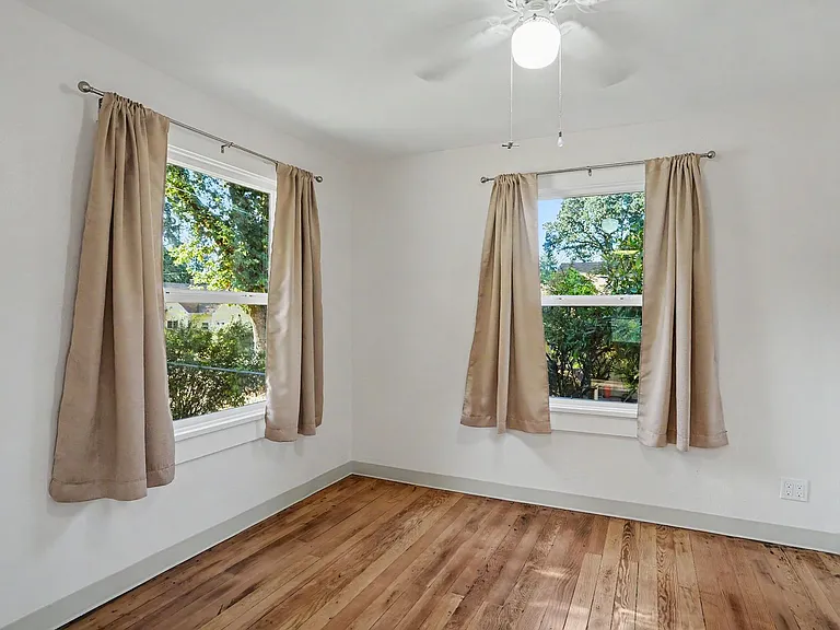 30645 Fisher St — Photo 14