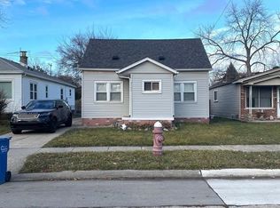 8467 Chapp Ave, Warren, MI 48089