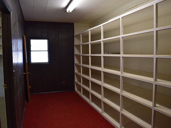 5th image of 5345 E Steele Ave