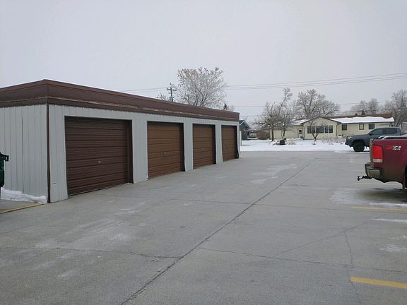 3rd image of 707 2nd Ave NW