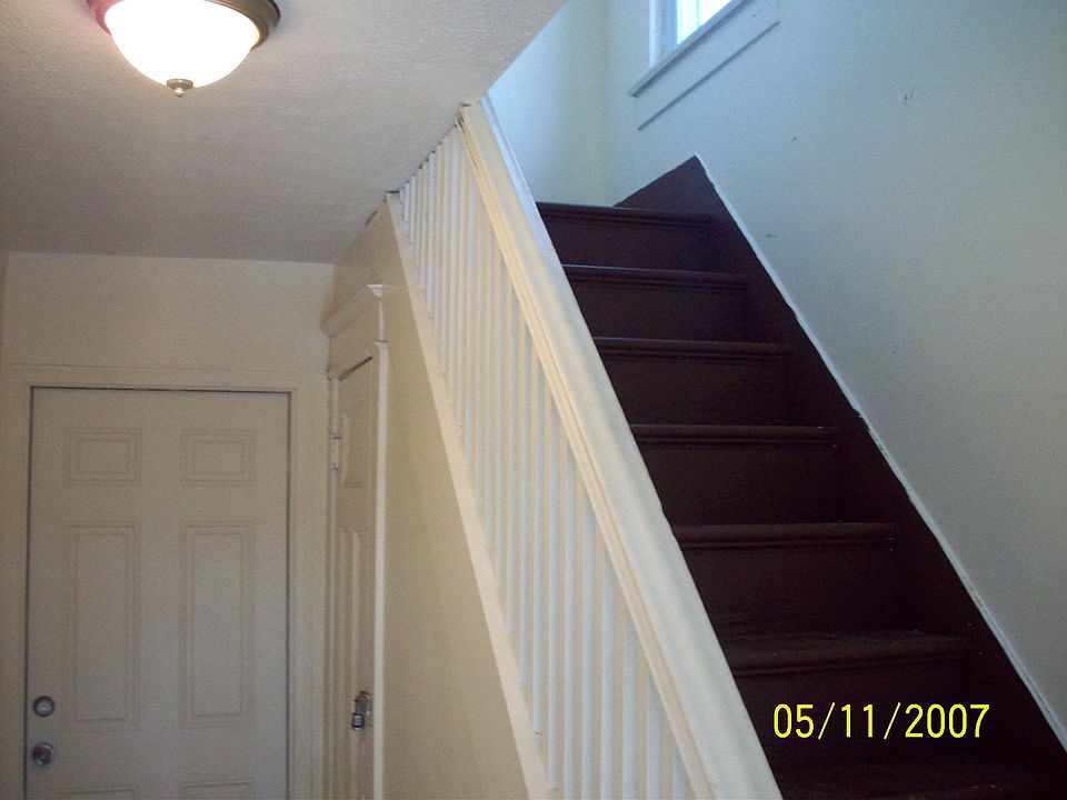 2nd image of 296 Maple St