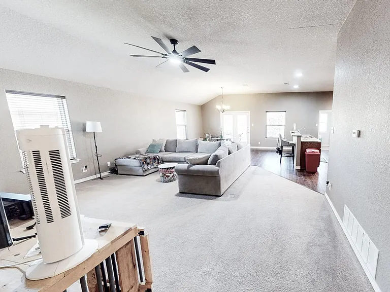 2607 Montague County Dr — Photo 8