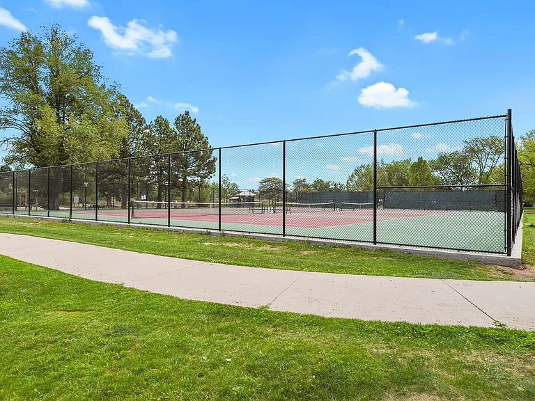 NEARBY PARK