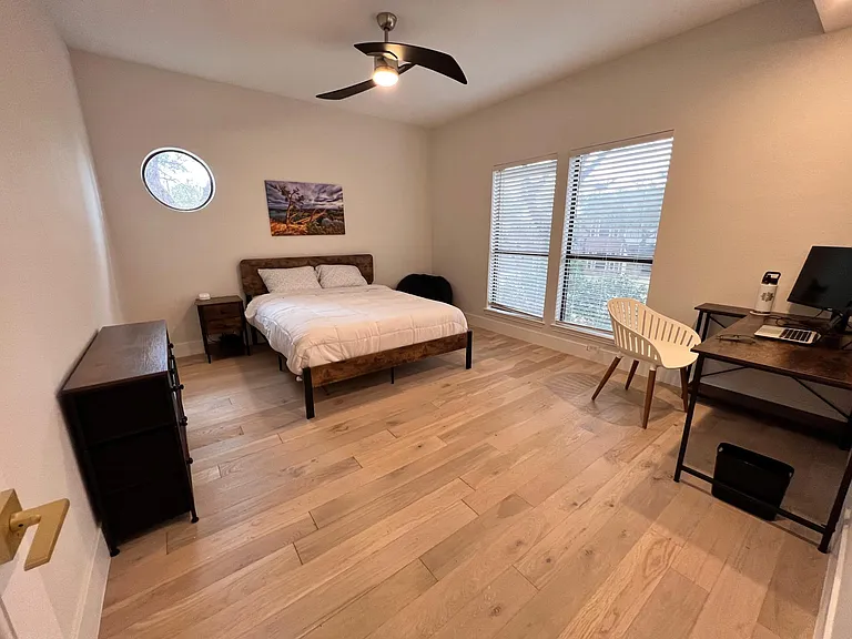 3914 Latimer Dr — Photo 5