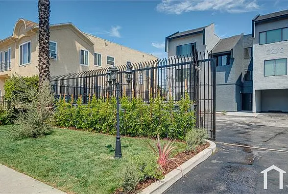 2222 S Marvin Ave #102 — Photo 14