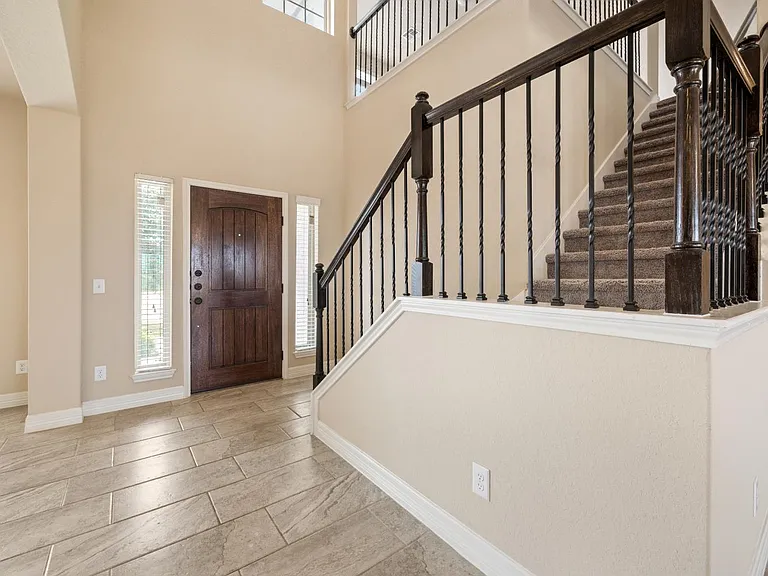 810 Low Cloud Dr — Photo 14