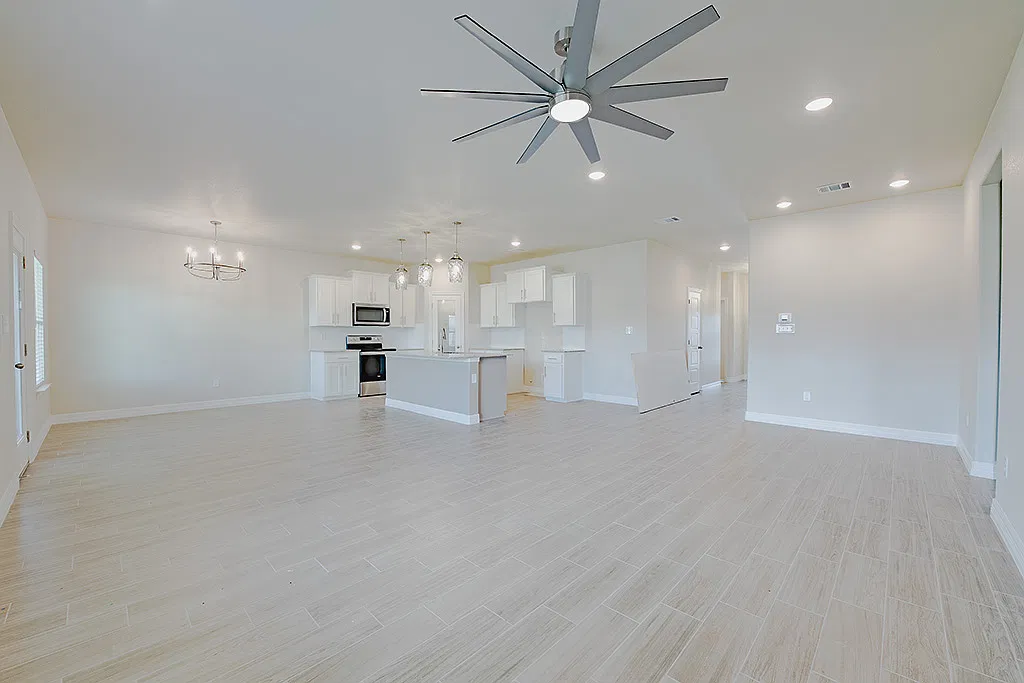 3 bed, 1586 sqft, $1,700 — Photo 2