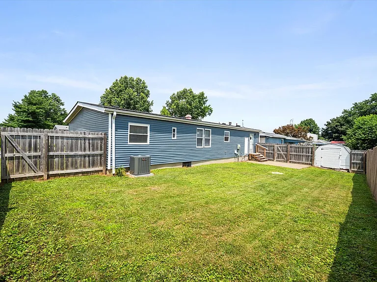 6027 Highliner Dr — Photo 3