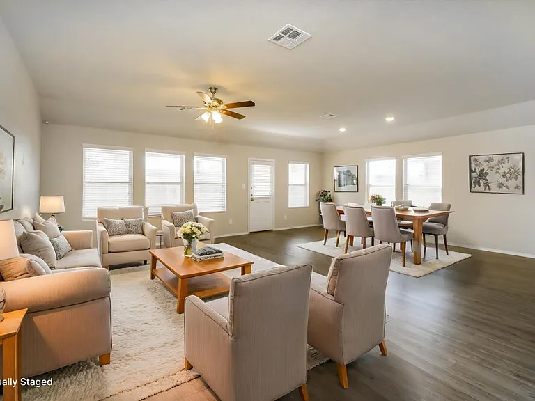 2923 Daisy Mdw — Photo 4