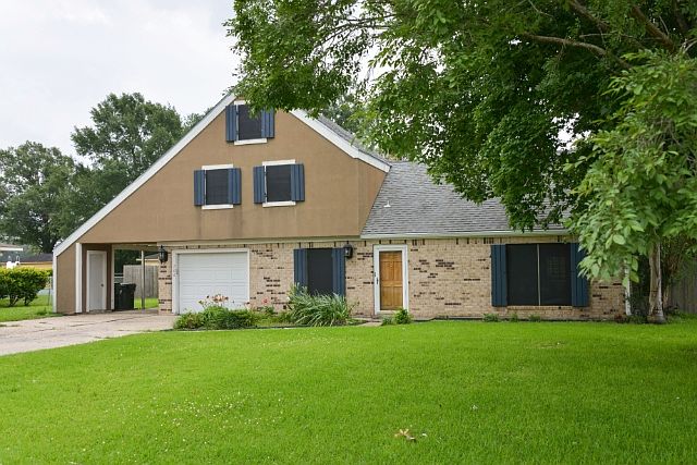 1st image of 706 Evergreen Dr