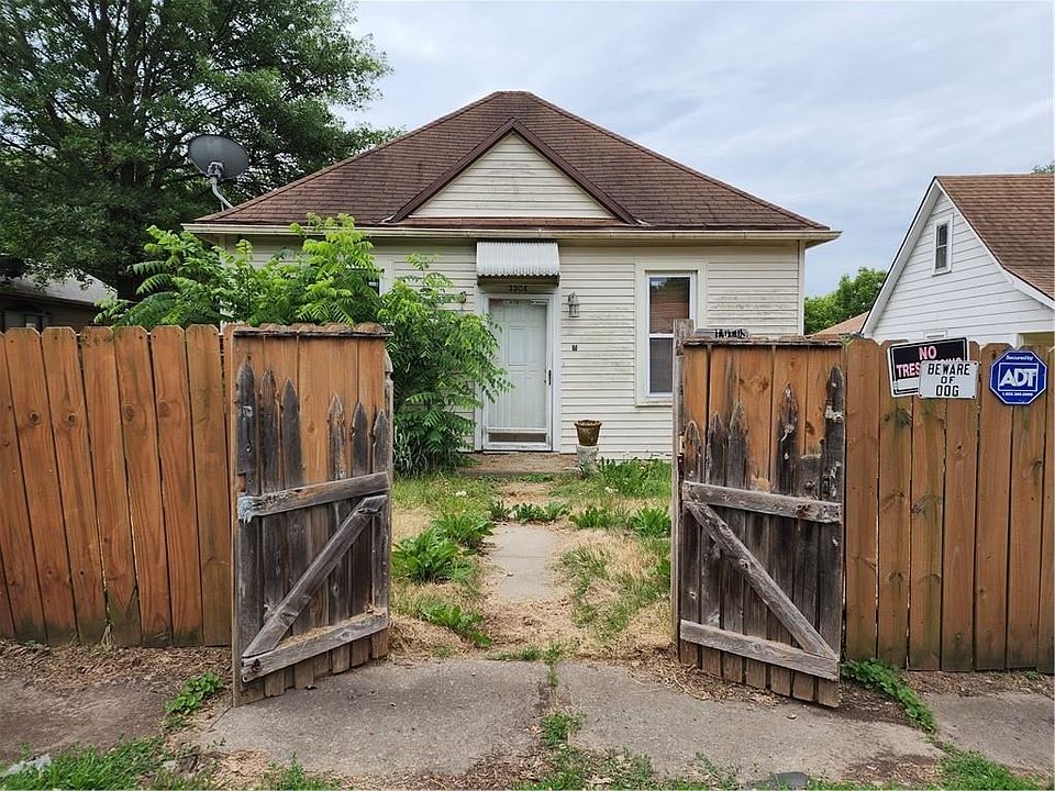 1st image of 3304 Locust St