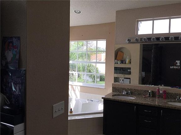 4th image of 4804 Huxley Ct