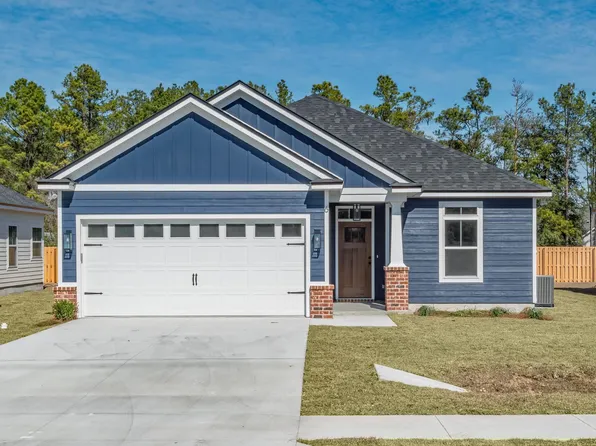 6 Divine Loop, Crawfordville, FL 32327
