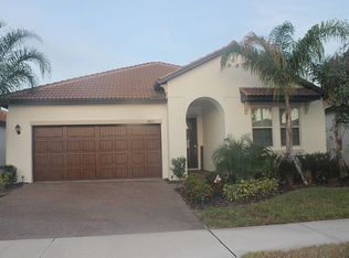 16824 Whisper Elm St, Wimauma, FL 33598