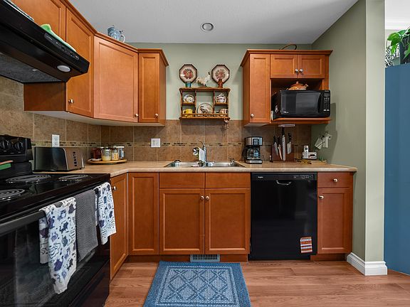 4th image of 7519 Morrow Rd #6