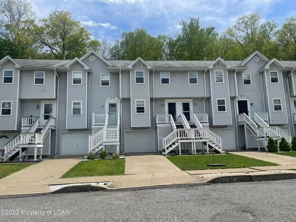 156 Red Fox Ln #5, Wilkes Barre, PA 18706