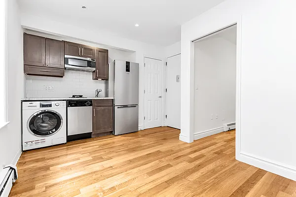 Rented by REAL New York | media 11