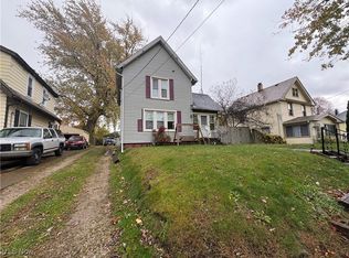 622 Harbor St, Conneaut, OH 44030