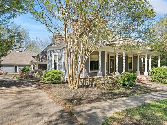 5th image of 230 Levy Dr