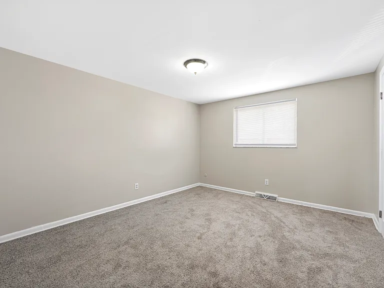 802 Harrisburg Pike #2/1B — Photo 5