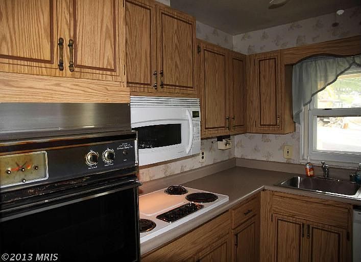 2nd image of 4707 Split Rock Rd