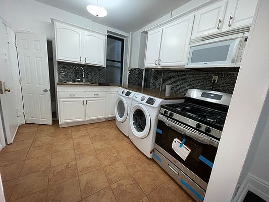 4th image of 420 E 119th St APT 2