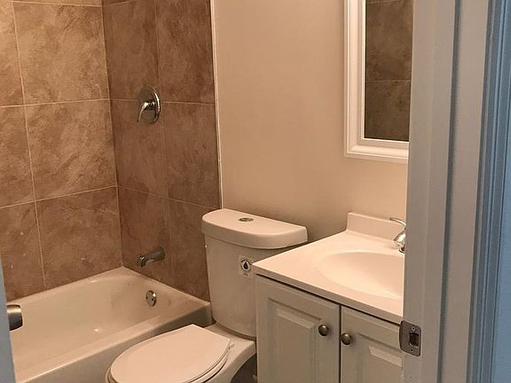 5th image of 4108 Macgregor Dr