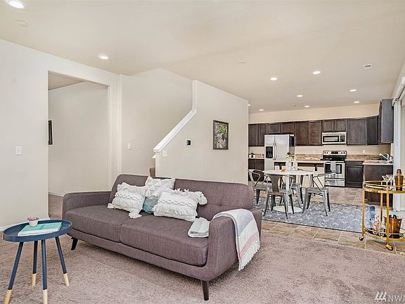 4th image of 17828 116th Street Ct E