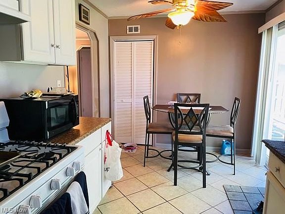 5th image of 33424 Willowick Dr