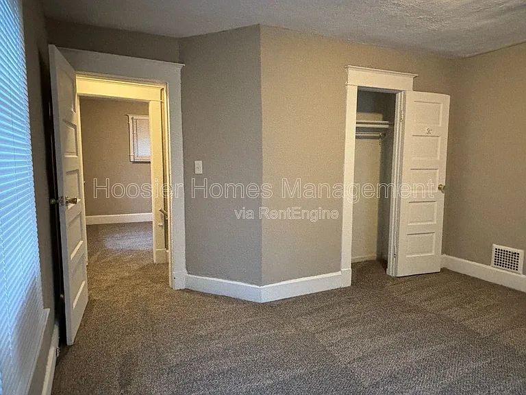 1421 N Olney St — Photo 14