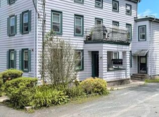 24 Osborne St APT 1, Salem, MA 01970
