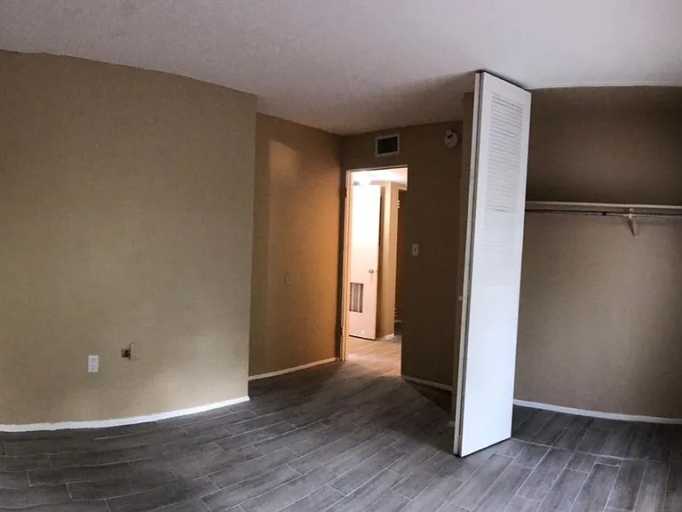 1830 Maravilla Ave #416 — Photo 14