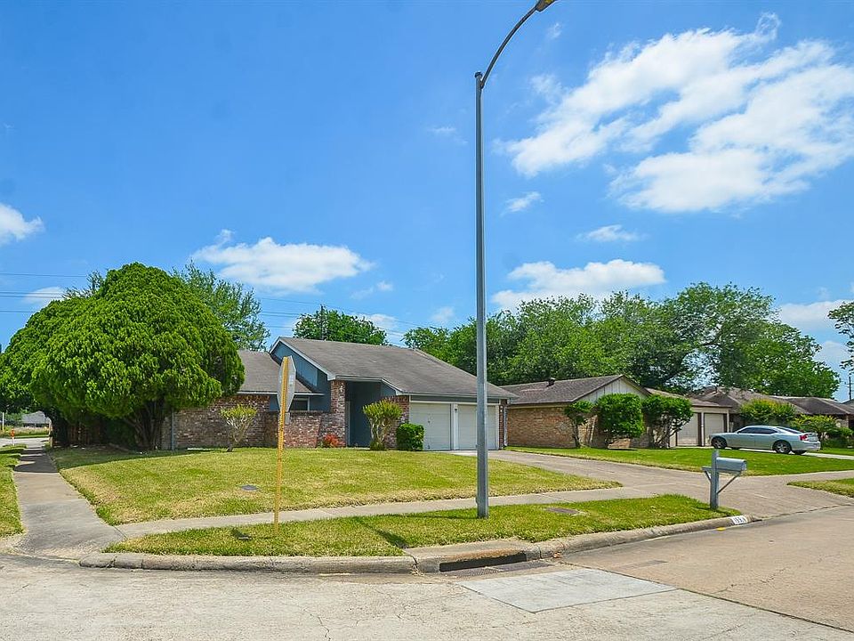 1st image of 15914 Mendocino Dr