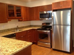 328 Pemberwick Rd APT 10, Greenwich, CT 06831