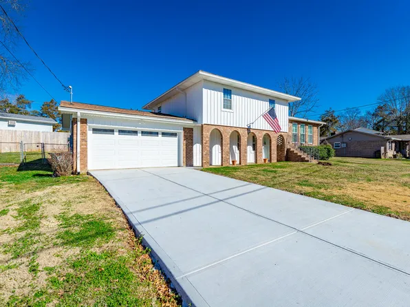 1112 Park Forrest Dr, Fort Oglethorpe, GA 30742