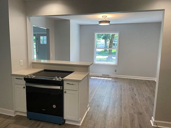 2nd image of 5476 Phiant Ave