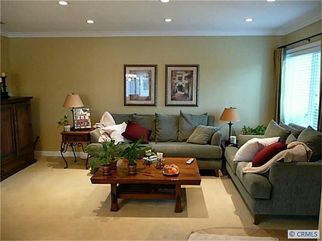 1st image of 2711 W Northwood