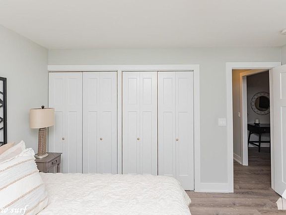 3rd image of 530 W Surf St #612