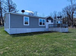 12 Christmas Ln, Troy, PA 16947