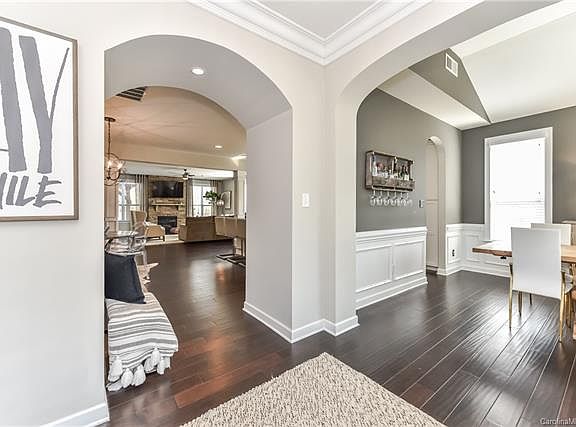 4th image of 2119 Clarion Dr