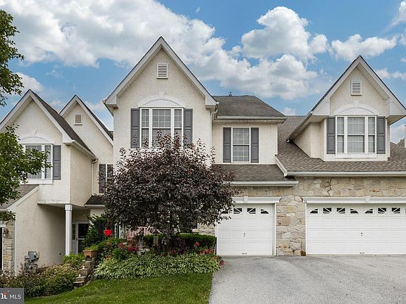 2nd image of 52 Lincoln Dr