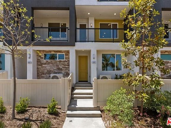 2nd image of 1095 N Harbor Blvd