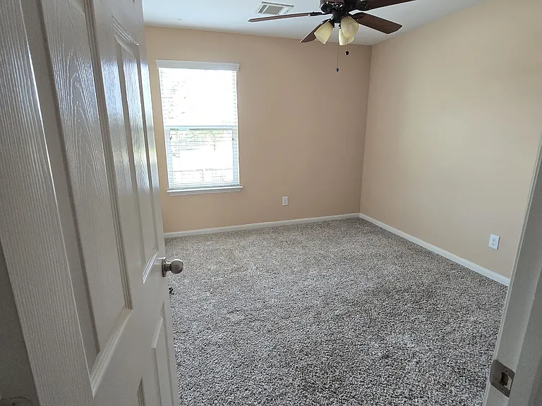 17105 Wilthorne Gardens Ct — Photo 12
