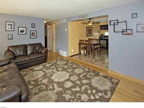 4th image of 24764 Antler Dr