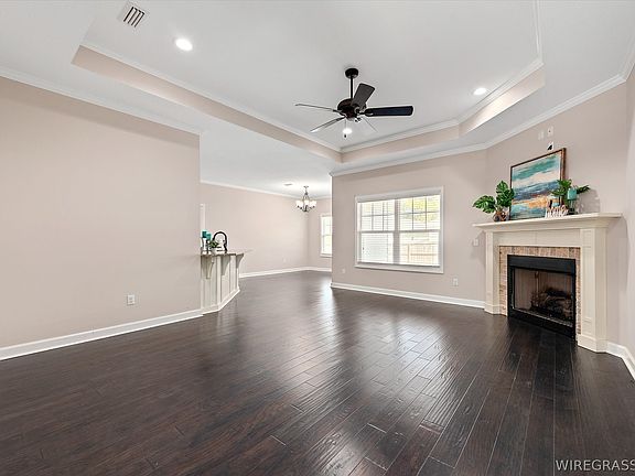 2nd image of 651 Valley Stream Dr