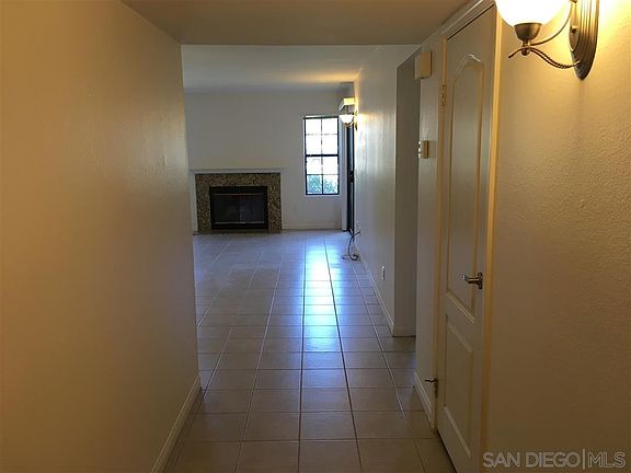 4th image of 12095 Alta Carmel Ct Unit 3